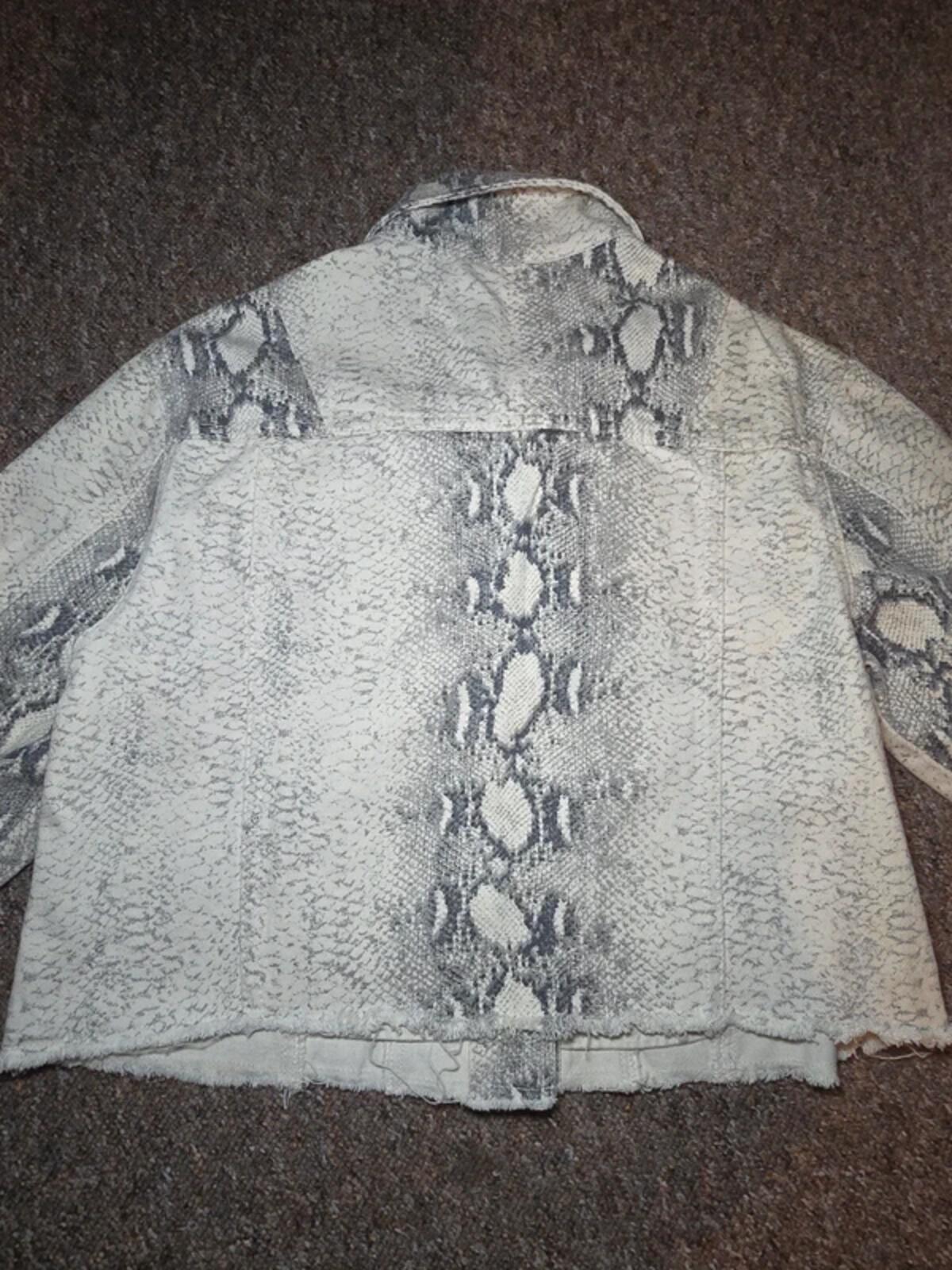Grey Snakeskin Print Cropped Denim Jacket Raw Hem S, oversized, boxy, blogger