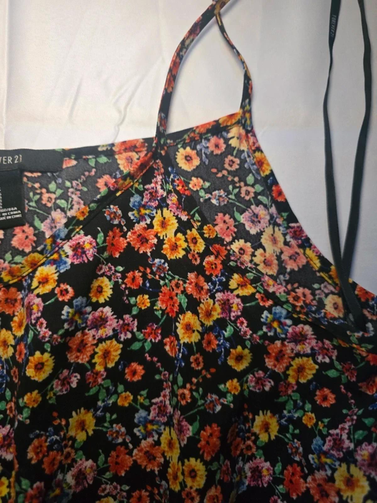 Floral print mini strappy sleeveless dress from Forever 21, size S