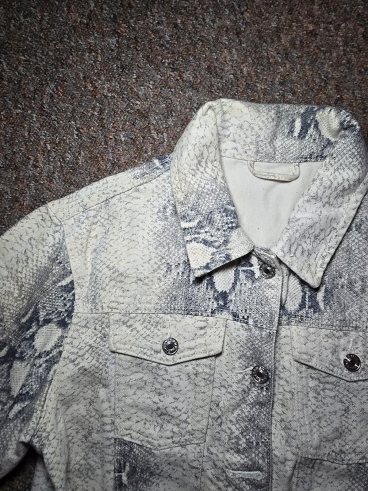 Grey Snakeskin Print Cropped Denim Jacket Raw Hem S, oversized, boxy, blogger