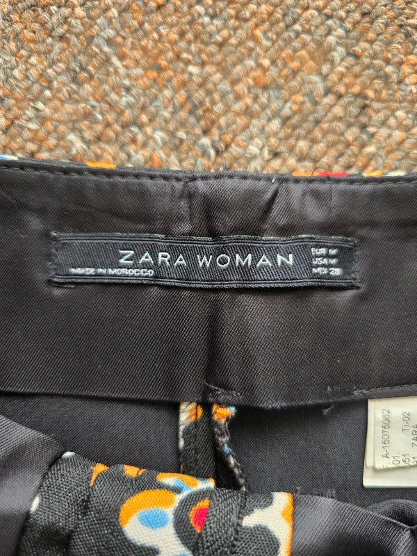 Zara Black Floral miniskirt, gold zipper, size M
