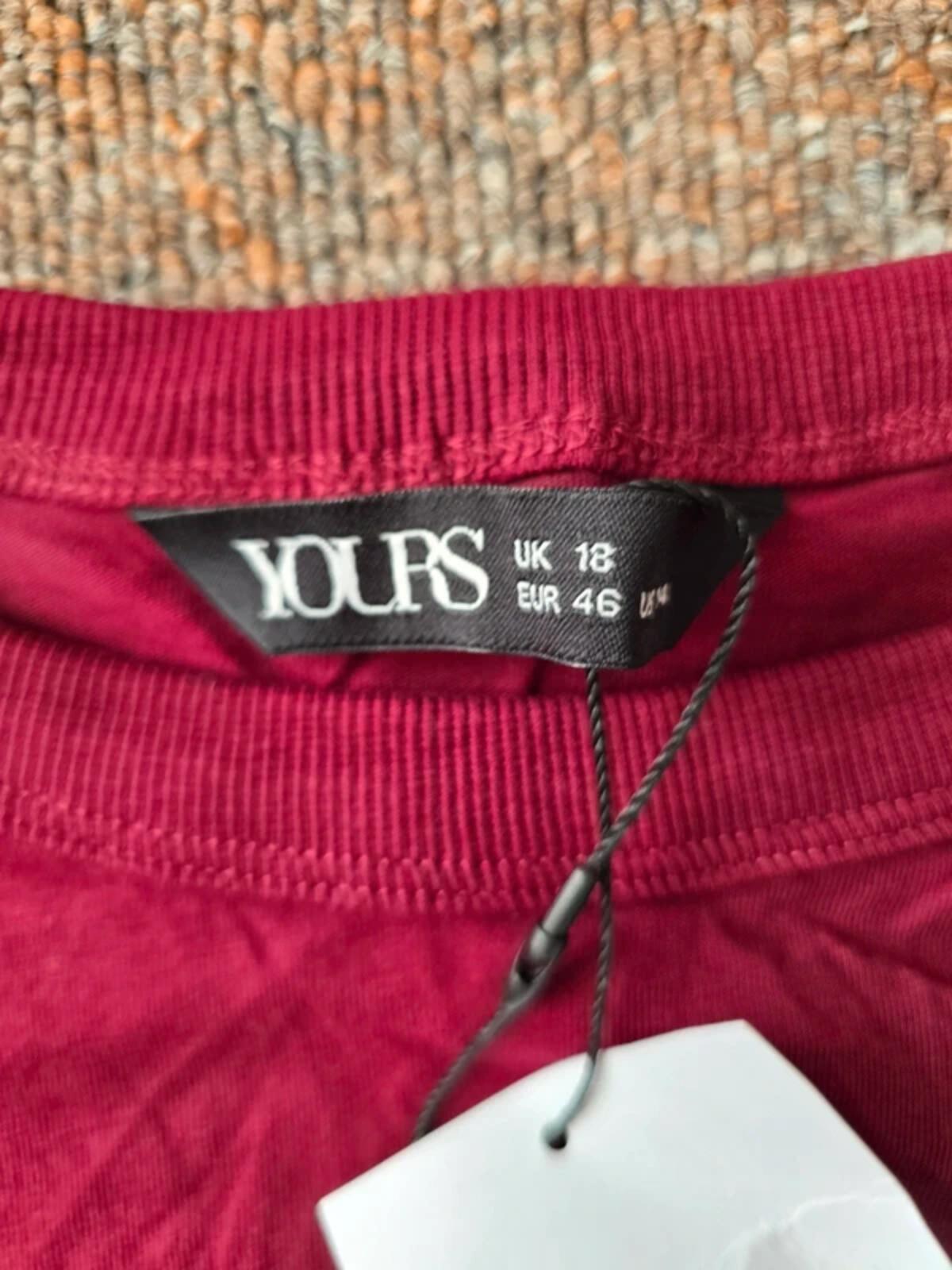 Yours Clothing Curve Wine Burgundy Relaxed Crew Neck T-Shirt (BNWT) Size 18