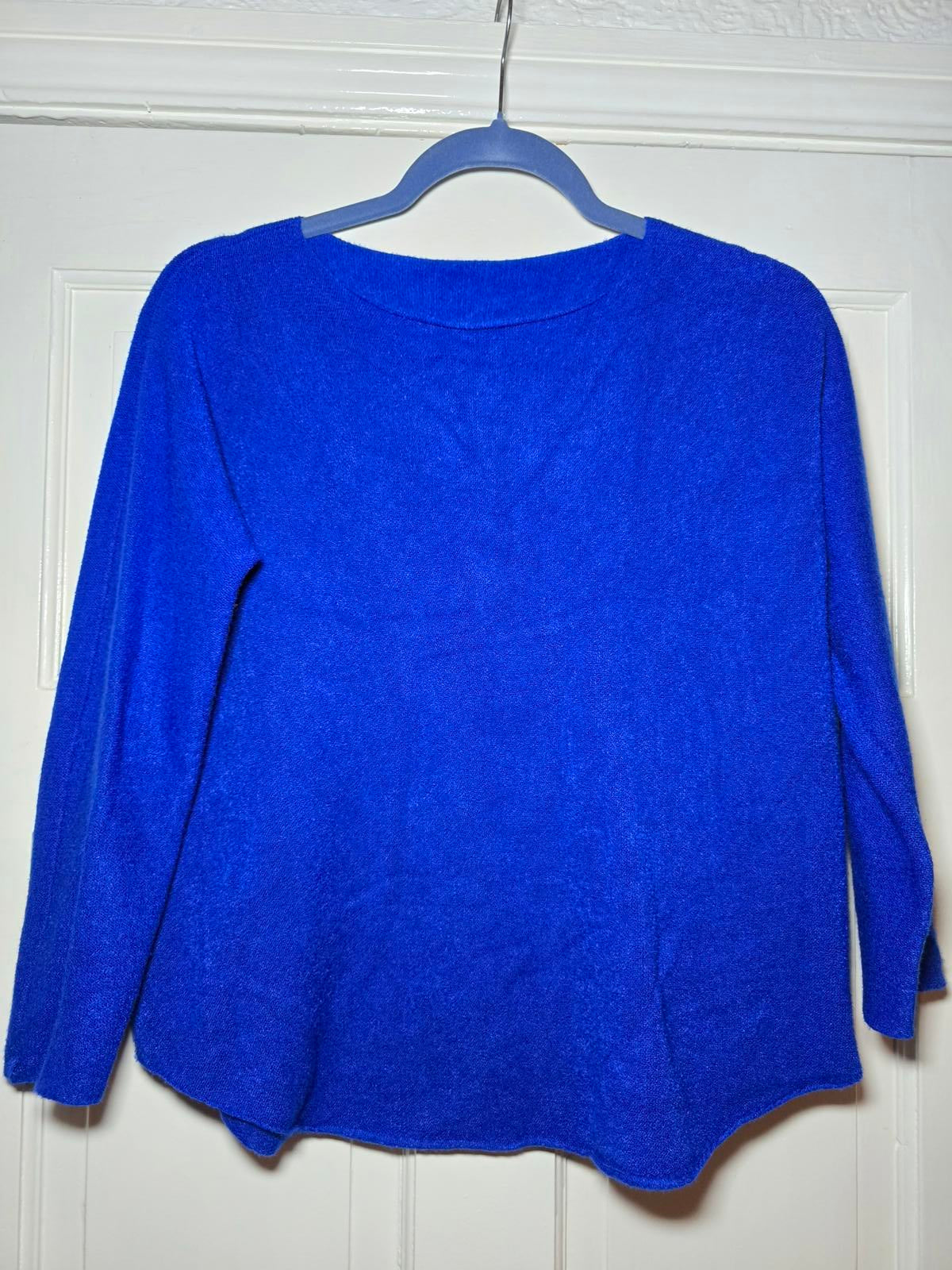 Blue Thin Knitted Long Sleeve Knit Sweater, slash neck, long sleeve, size M
