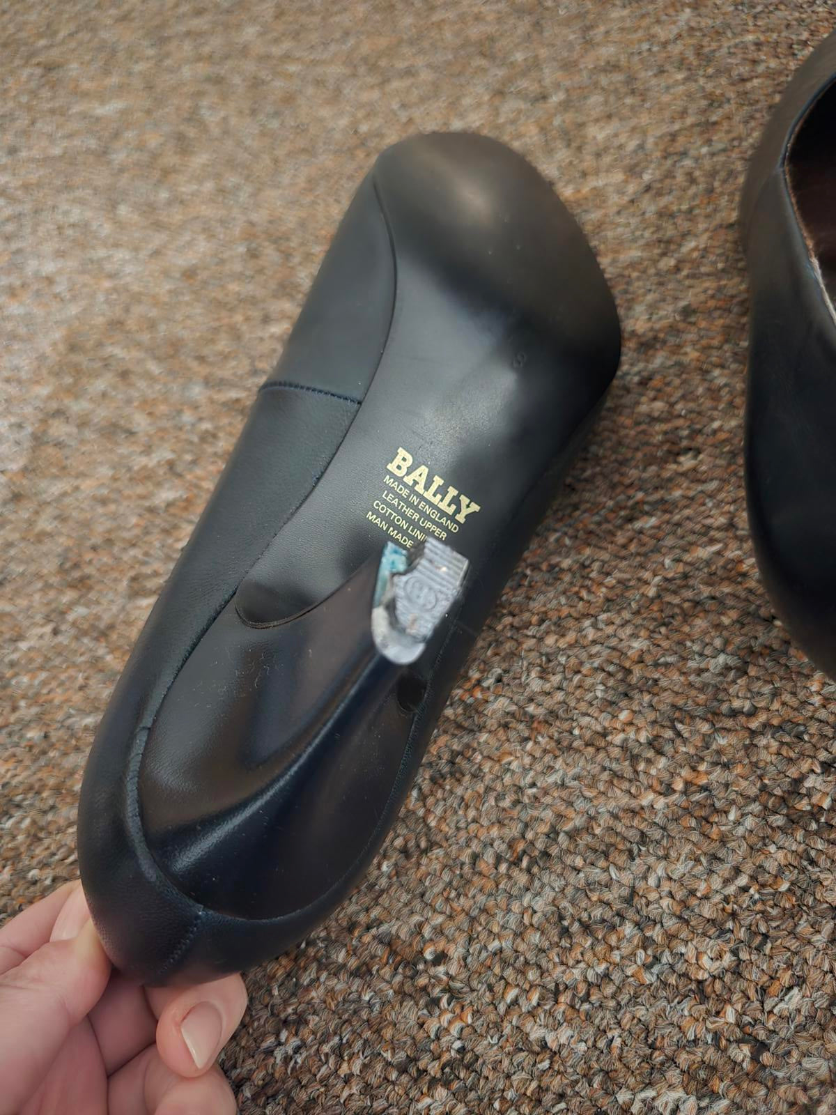 BALLY Aline 55 Black Leather Pumps, Size 8, Pristine Uppers,  Heel Repair Needed