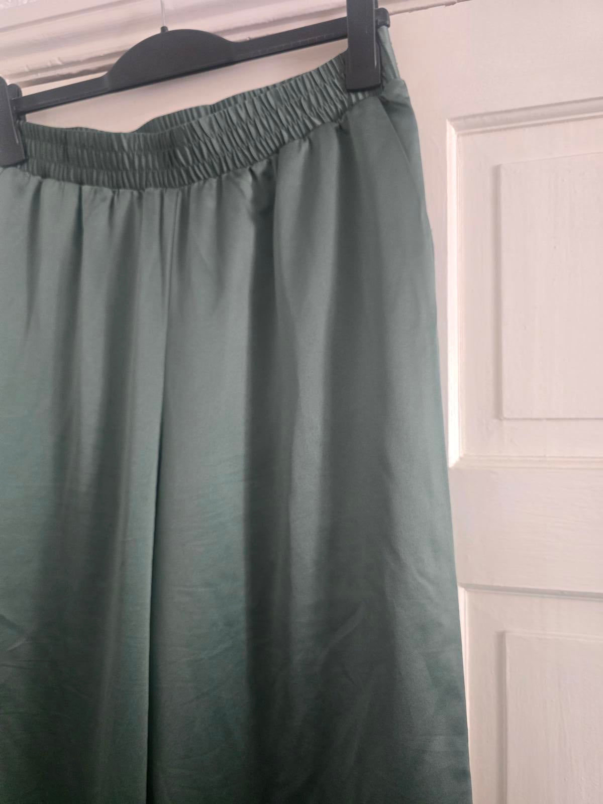 Vero Moda Satin Two-Piece Coord Set Cropped Shirt & Wide-Leg Trousers, L, BNWT
