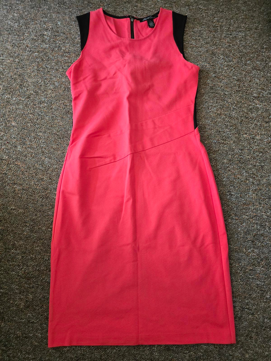 Kenneth Cole Pink Sleeveless Colour Block Bodycon Dress with Back Zip, size 6
