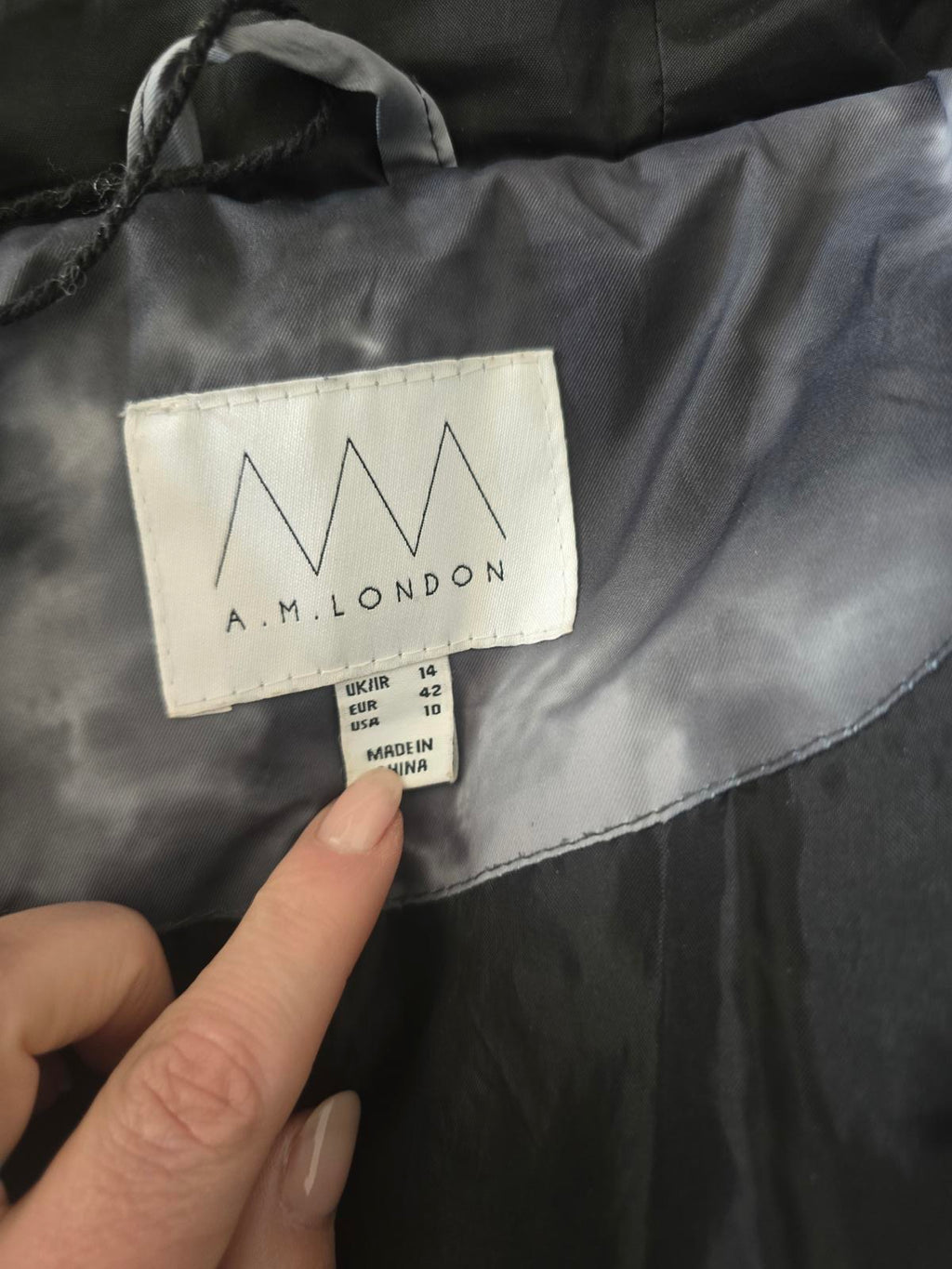 A.M. London Women's Puffer Jacket with Hood, Size 14, tie dye print, streetwear