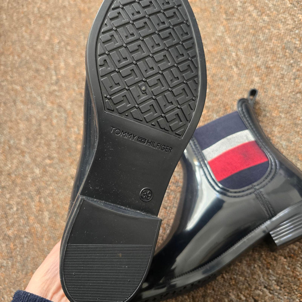 Tommy Hilfiger Women's Black Glossy Chelsea Rain Boots, Brand New, Size 39 UK 6