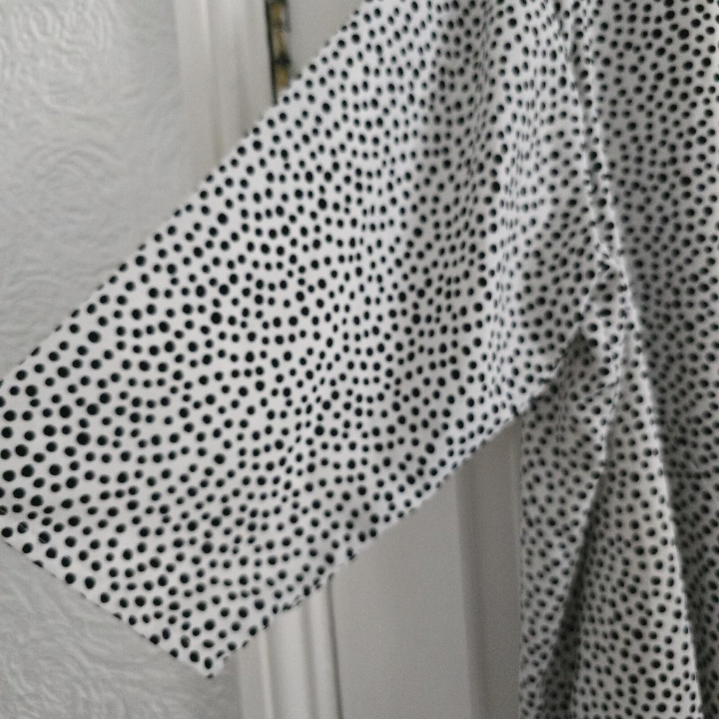 Bonmarché Women's Polka Dot Tie Front Top Blouse Size 22, plus size
