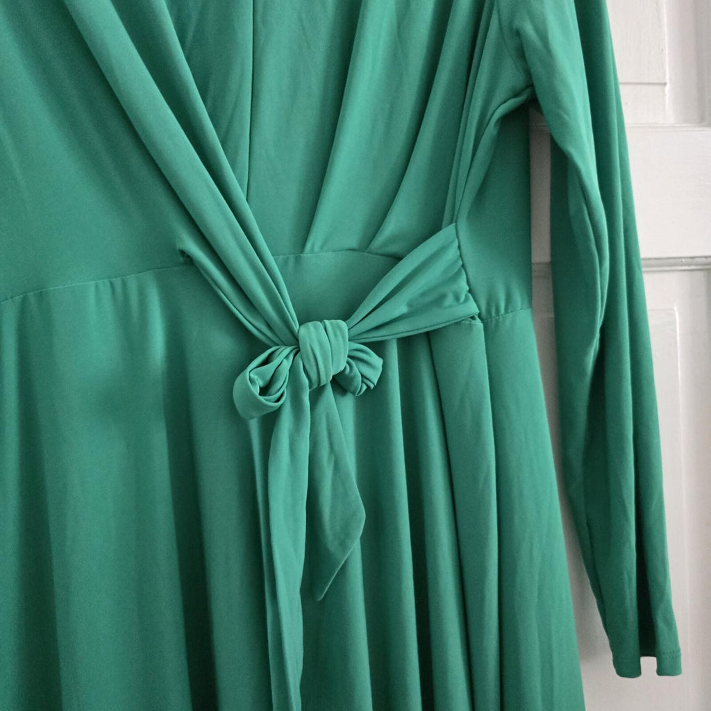 Et Vous Green Long Sleeve Midi Dip Hem Jersey Dress with Tie Waist Size 16
