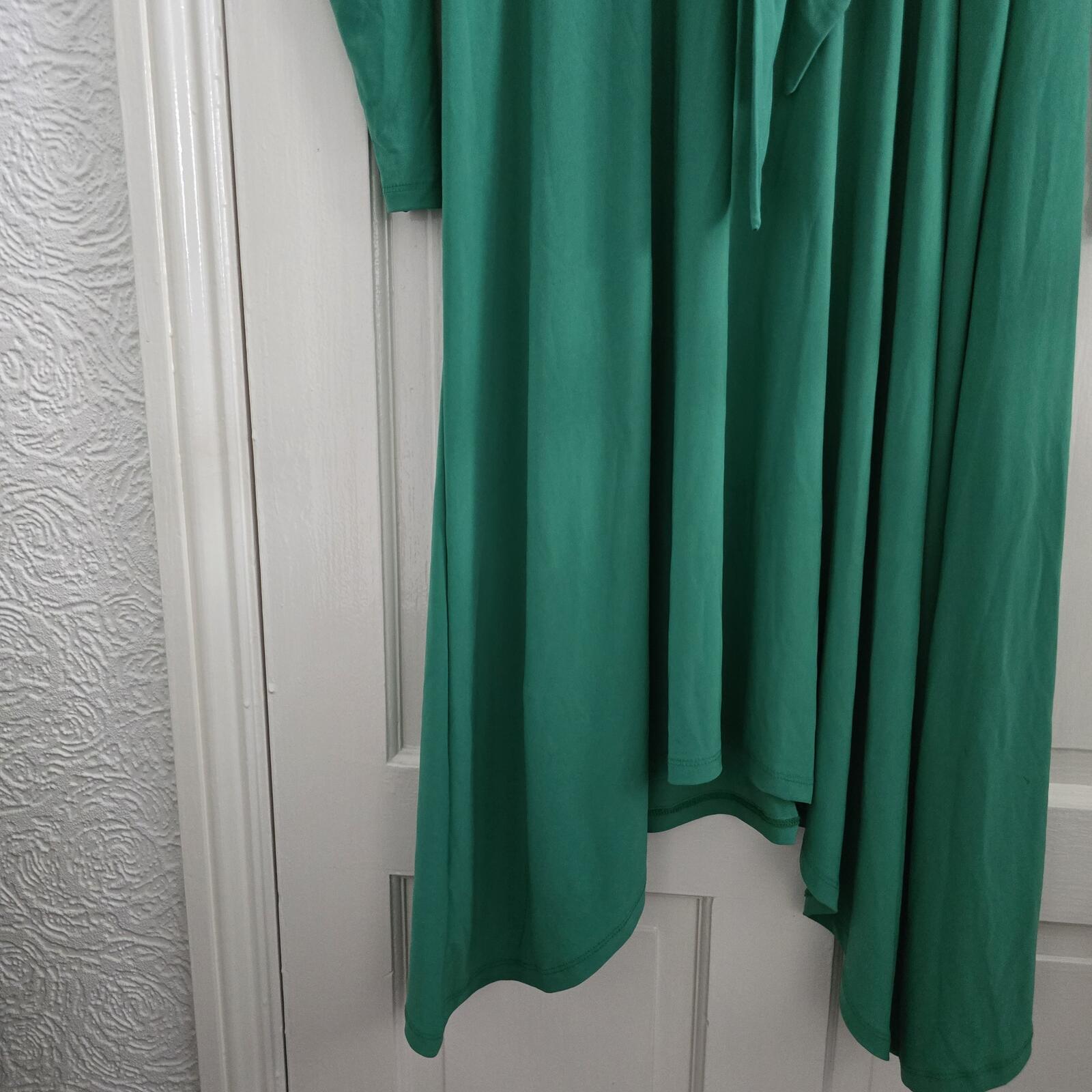 Et Vous Green Long Sleeve Midi Dip Hem Jersey Dress with Tie Waist Size 16
