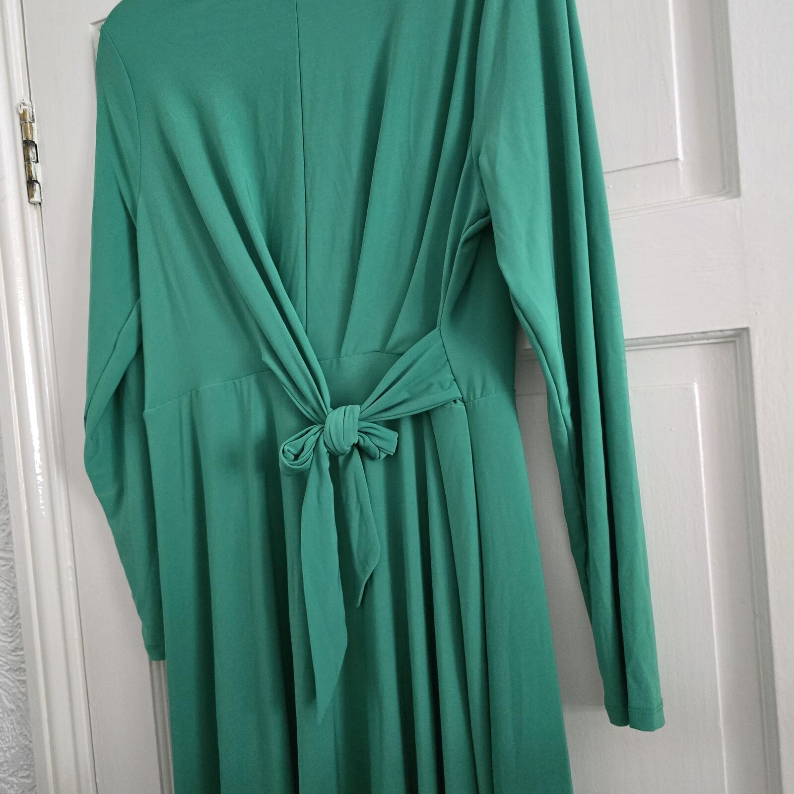 Et Vous Green Long Sleeve Midi Dip Hem Jersey Dress with Tie Waist Size 16