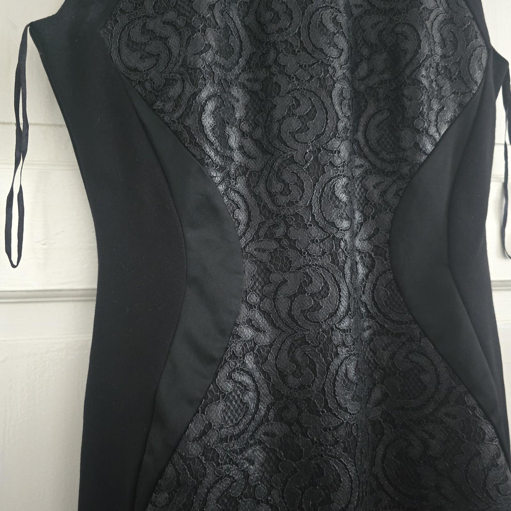 Damsel in a Dress Black Pencil Dress, Bodycon Panelled, Lace, sleeveless Size 12