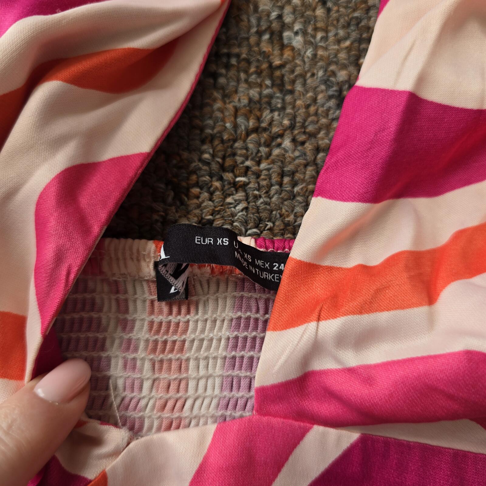 Zara Retro Style Pink and Orange Patterned Halter Crop Top, sold out, blogger XS