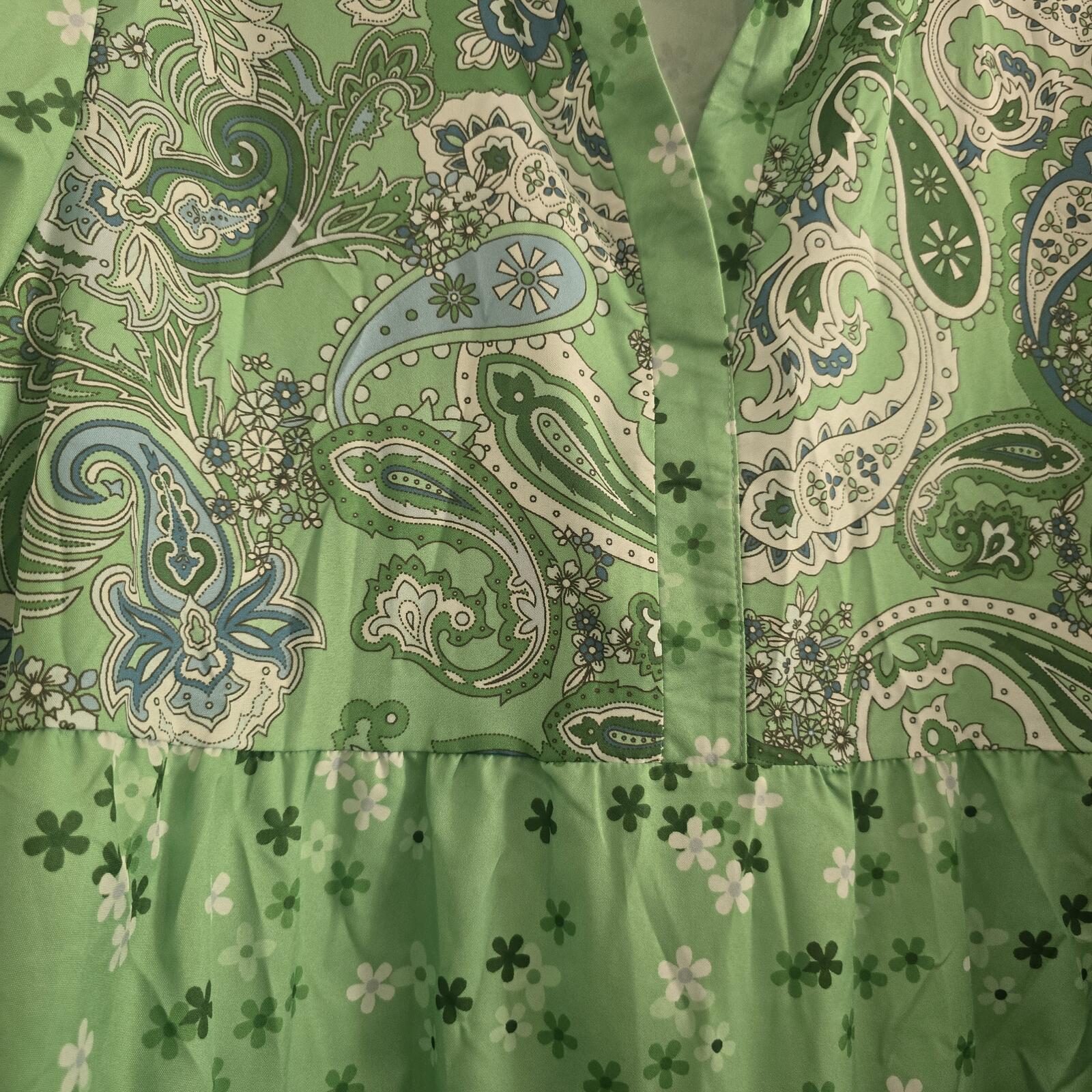 Green Paisley and Floral Print Long Sleeve Boho Paisley Dress, size L, summer