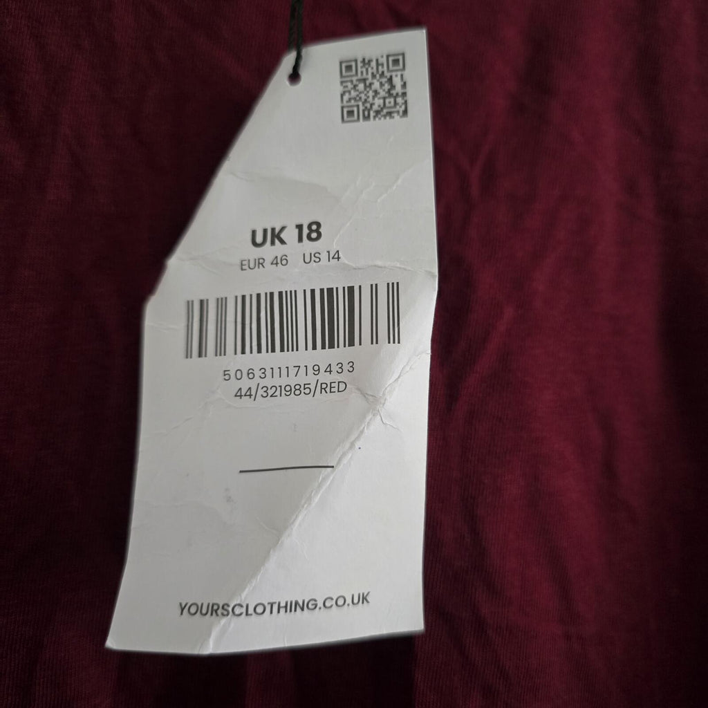 Yours Clothing Curve Wine Burgundy Relaxed Crew Neck T-Shirt (BNWT) Size 18
