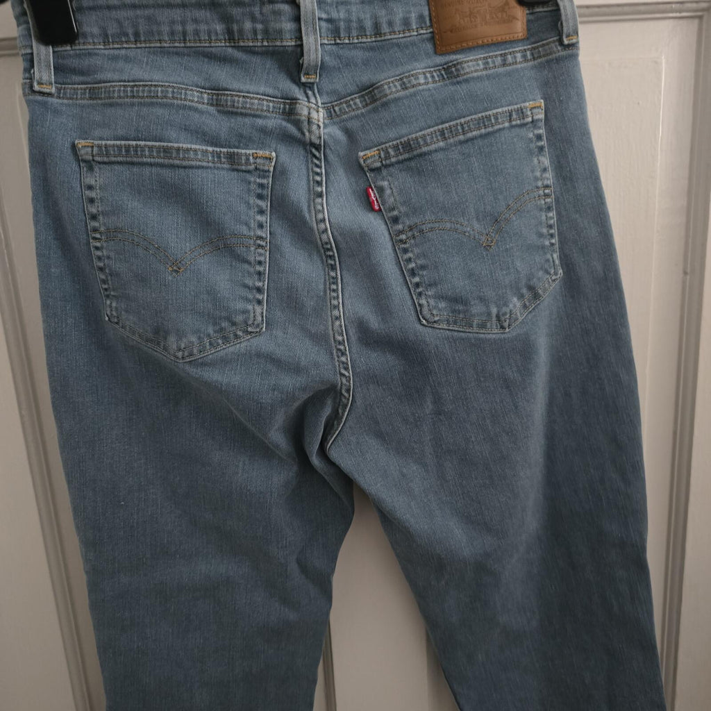 Levi's 725 High Rise Bootcut Jeans Size 31 waist (12/14), VGC, mid blue denim