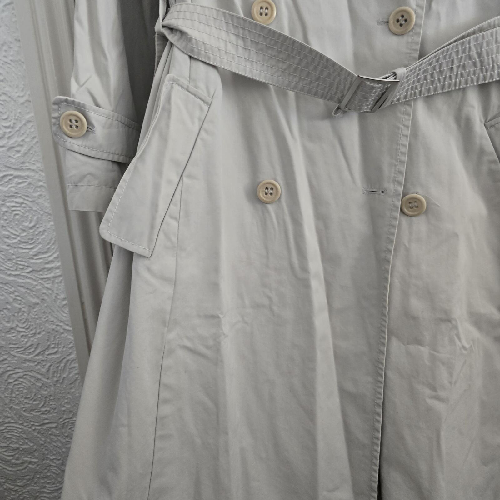Weekend Max Mara Lightweight Beige Double Breasted Trench Coat with Belt, UK 16
