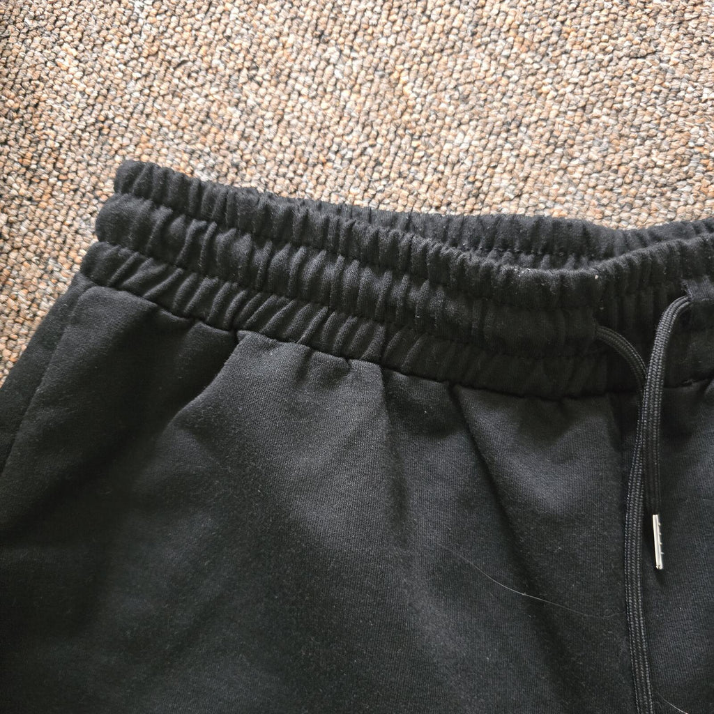 Black Spiderweb Heart Graphic Drawstring Relaxed Fit Lounge Shorts, size L