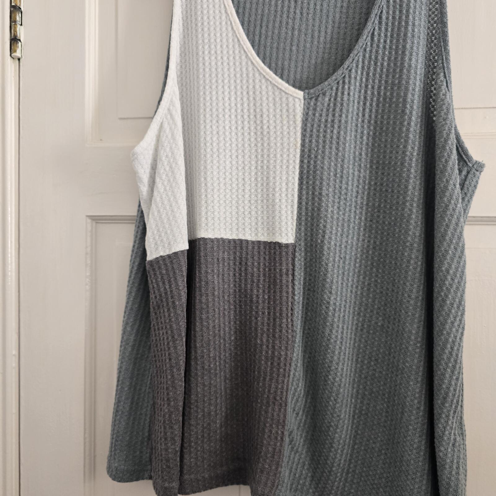 Emery Rose Colourblock Waffle Knit Sleeveless Tank Top 3XL