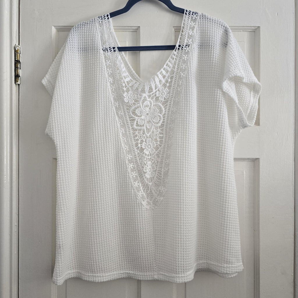 White Waffle Knit Lace Front Top Size 2XL, plus size, relaxed fit