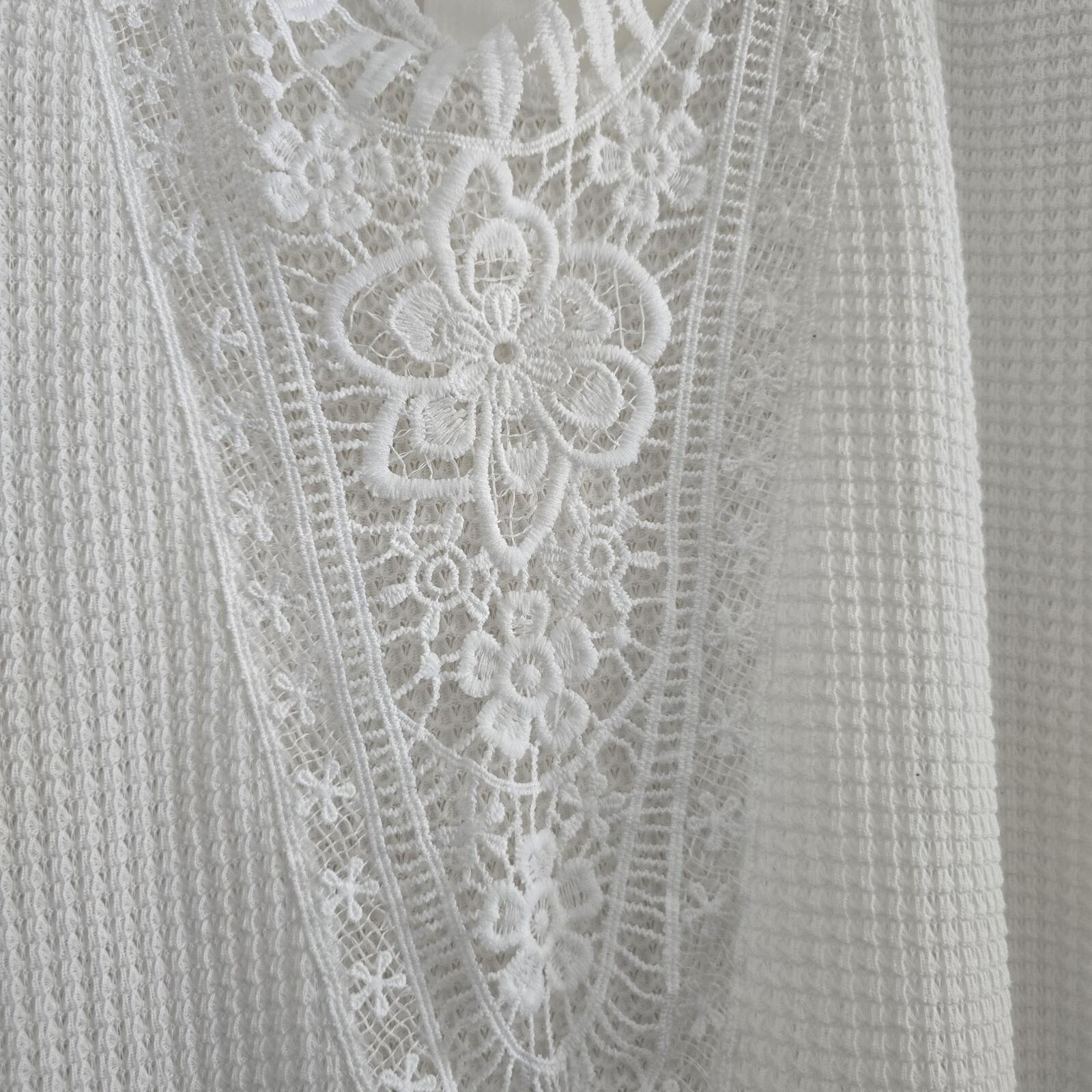 White Waffle Knit Lace Front Top Size 2XL, plus size, relaxed fit