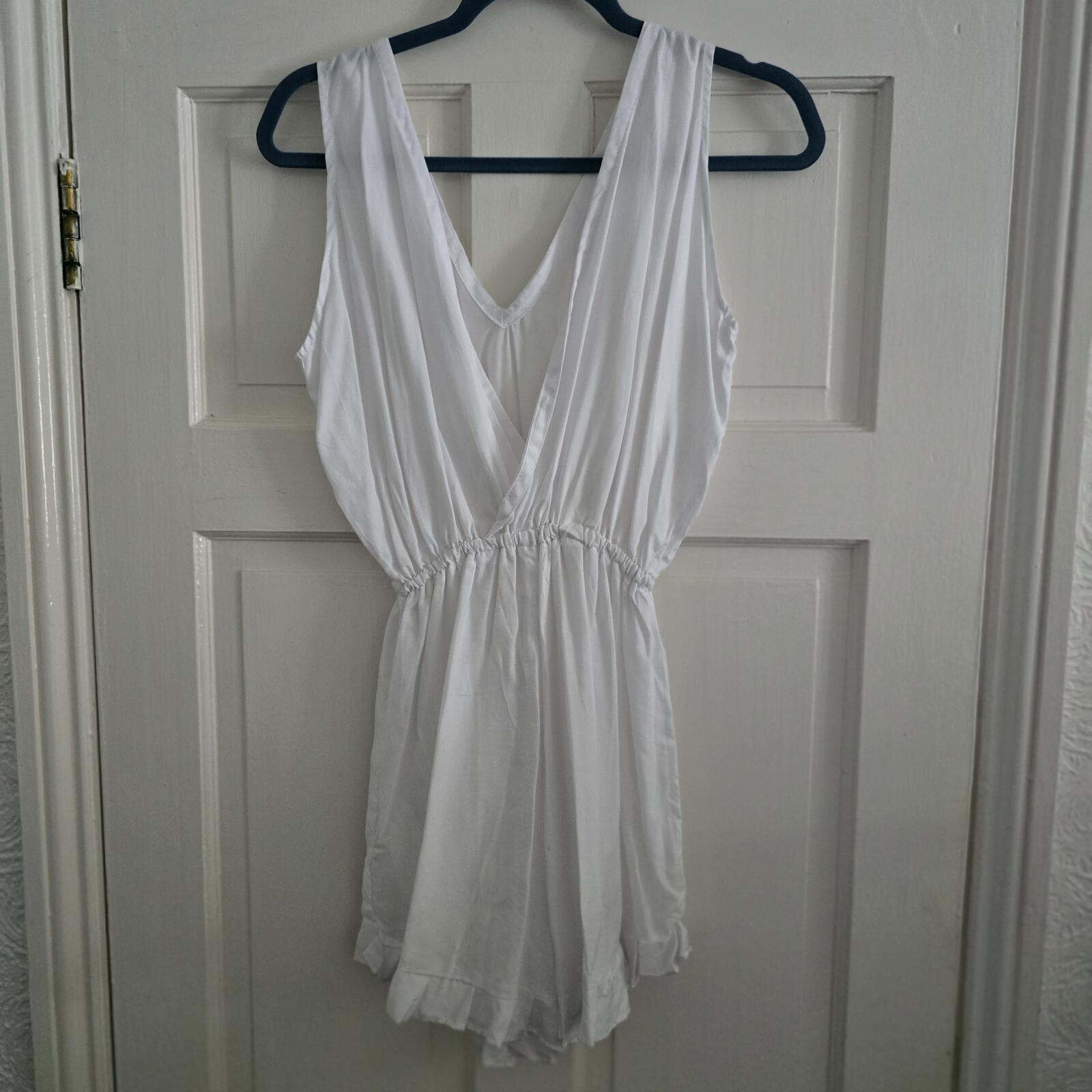 White Sleeveless Deep V Romper Playsuit, size S