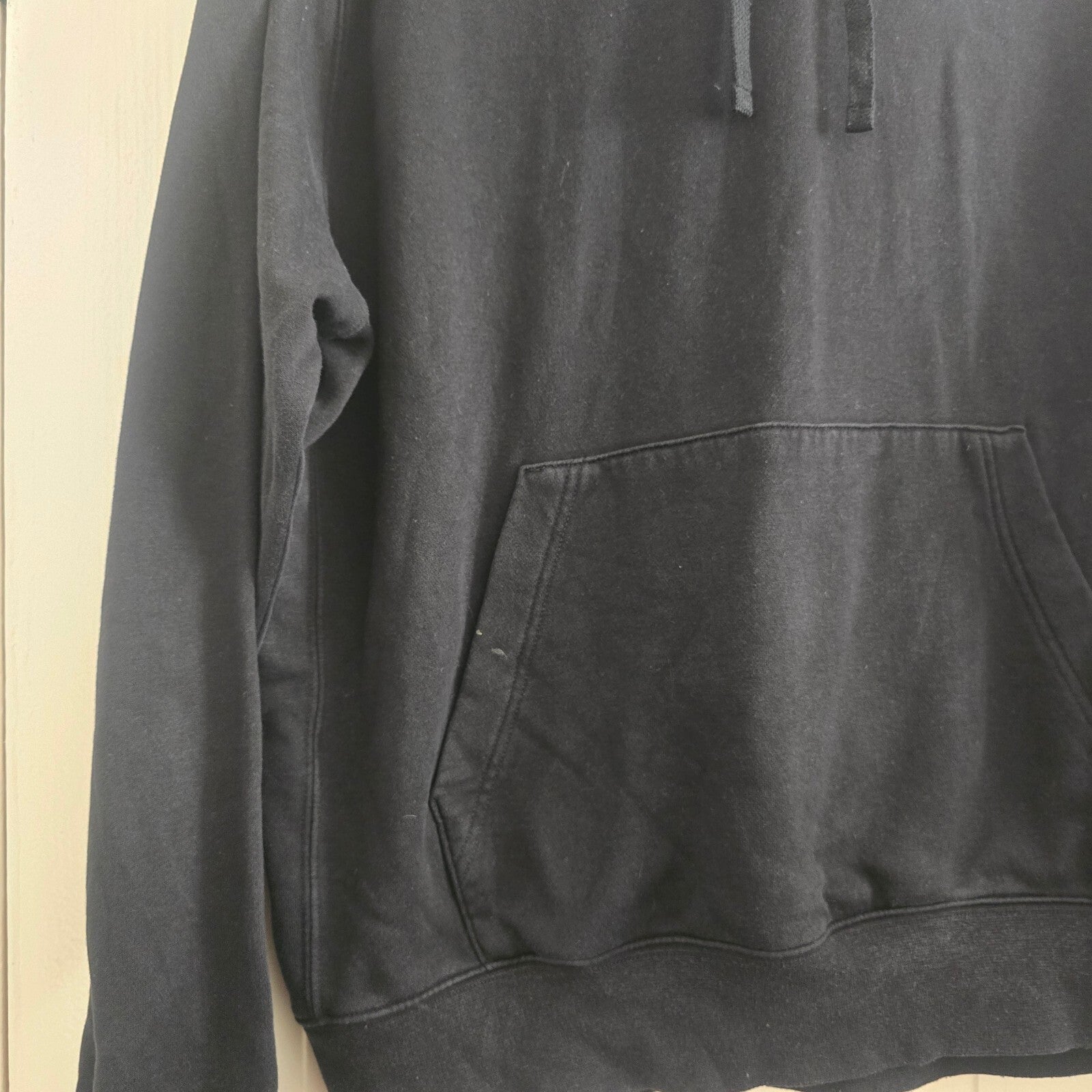 Nike Black Pullover Hoodie with White Logo, Size M, relaxed oversized, unisex
