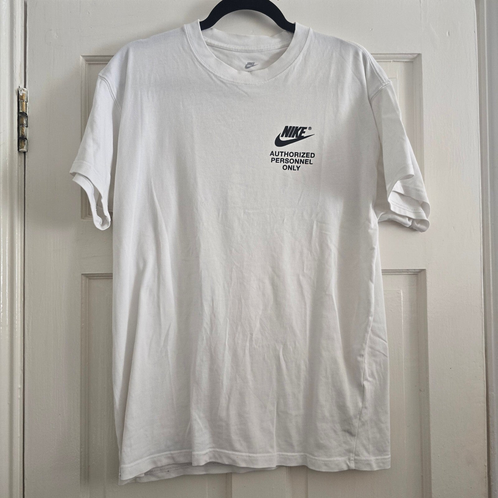 Nike The Nike Tee Authorized Personnel Only White T-Shirt Loose Fit Medium