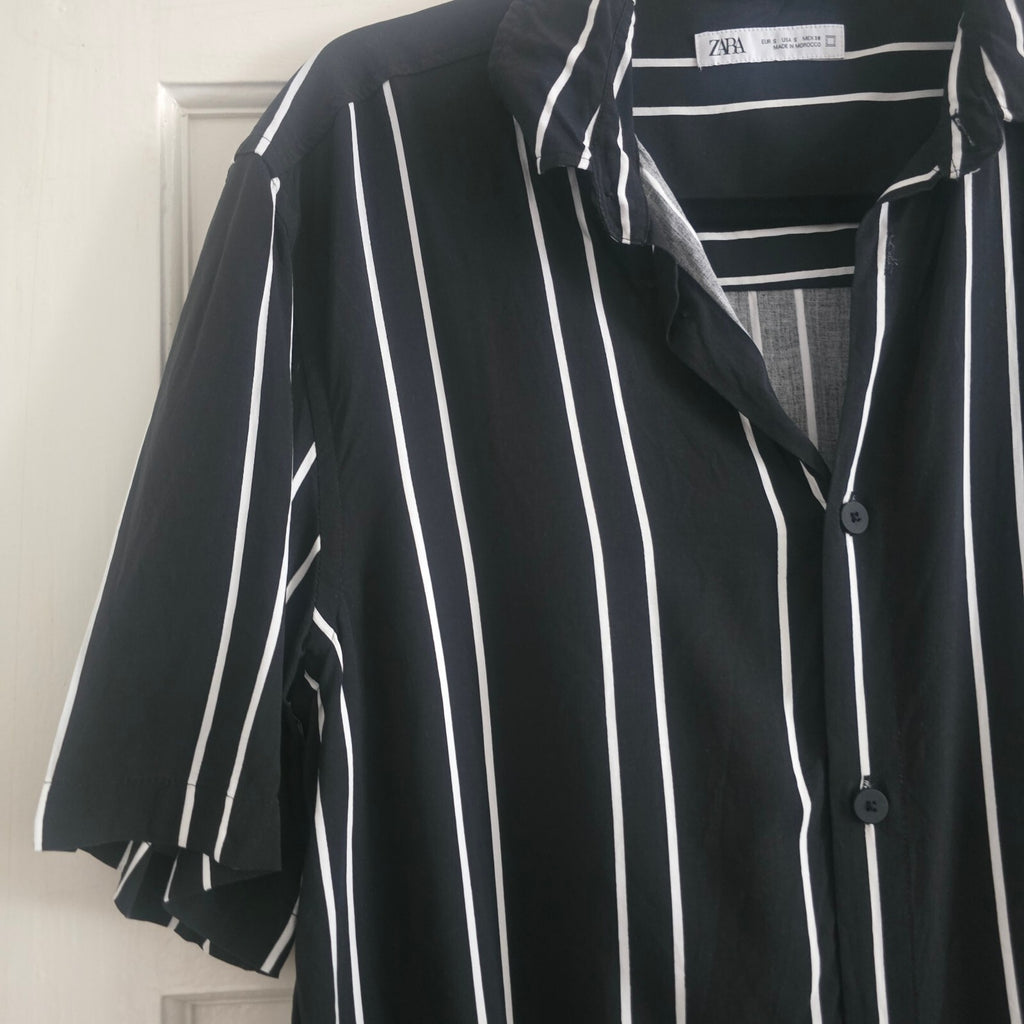 Zara Mens Black and White Vertical Stripe Short Sleeve Shirt Size S