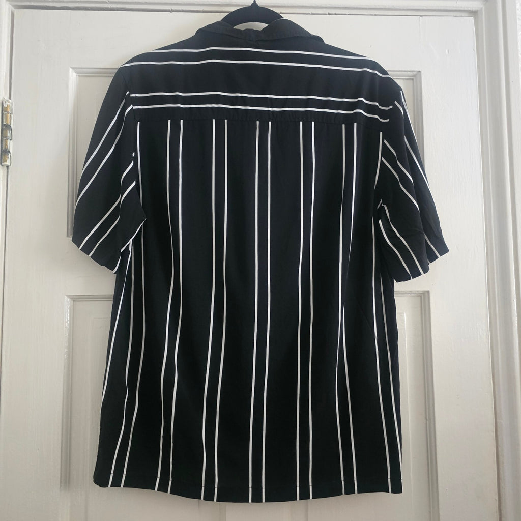 Zara Mens Black and White Vertical Stripe Short Sleeve Shirt Size S