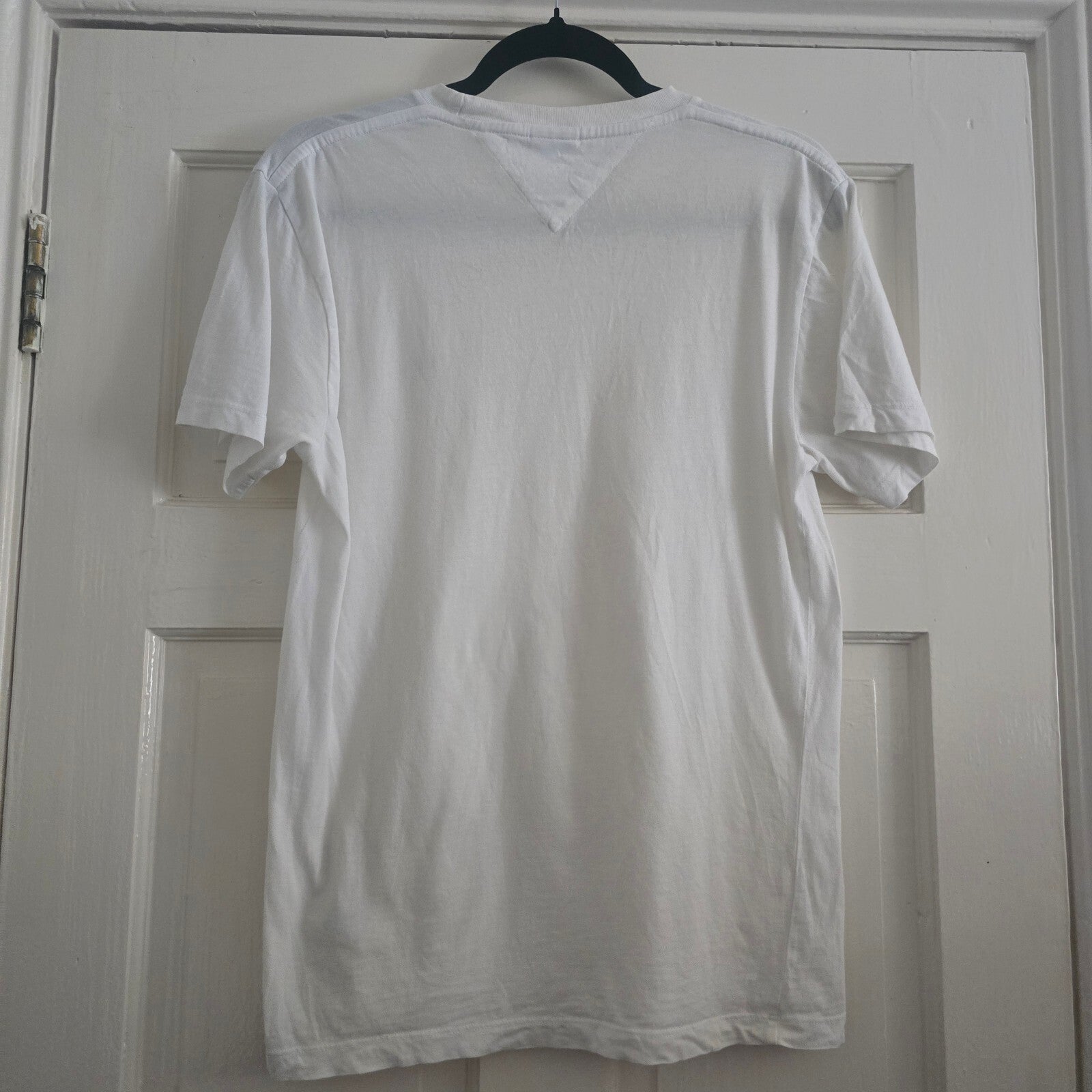 Tommy Hilfiger Mens White Cotton T-Shirt Medium size, short sleeve, designer