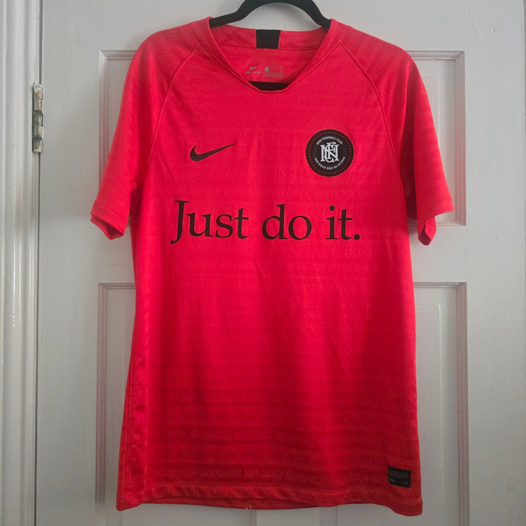 Nike Football Club Red Dri-FIT 'Just Do It' T-Shirt Small