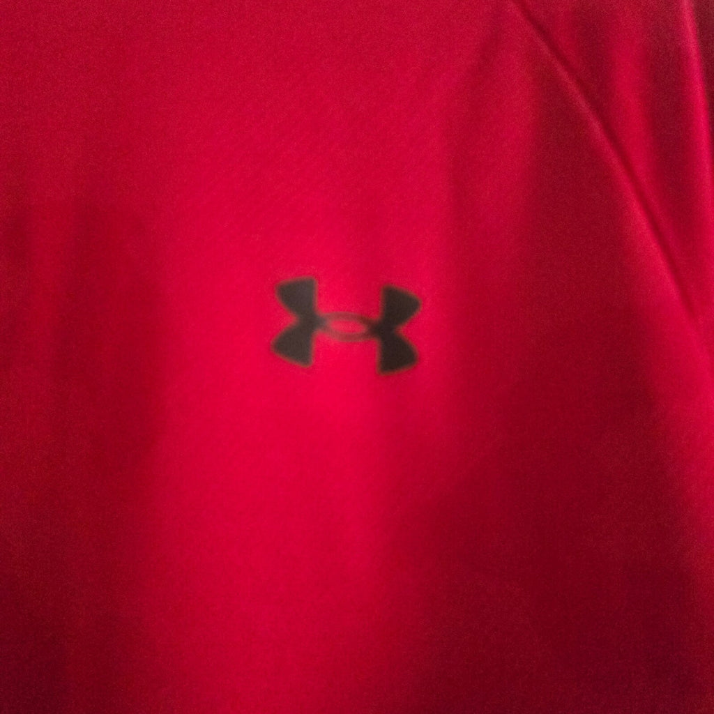 Under Armour Loose Fit Red Camo Short Sleeve Performance T-Shirt Medium