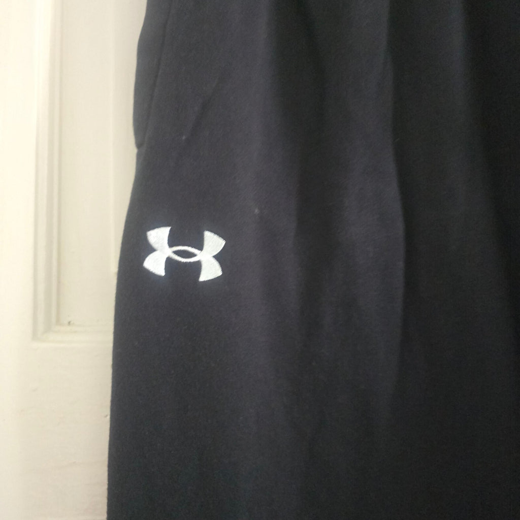 Under Armour Black Jogger Sweatpants Medium, drawstring waist