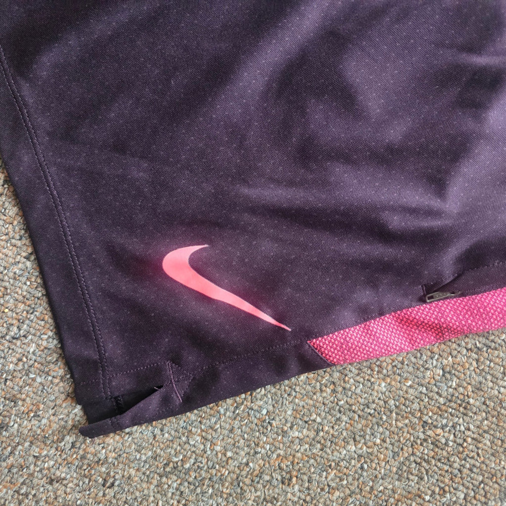 Nike Dri-Fit Men's Athletic Shorts Medium Black with Pink Stripes