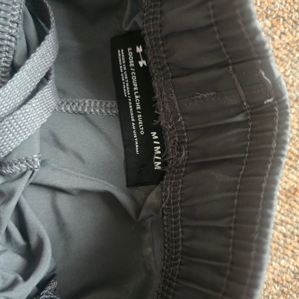Under Armour Men's Loose Fit Athletic Shorts Medium Grey, activewear, gym