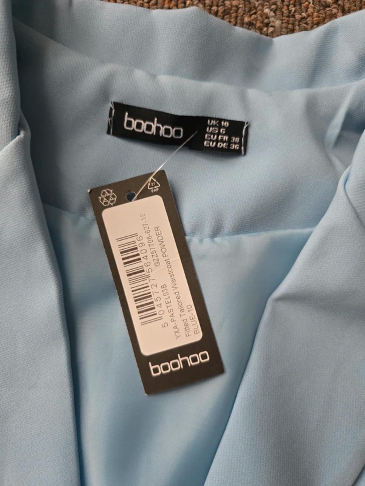 Boohoo BNWT, ladies pale blue fitted tailored sleeveless waistcoat, size 10