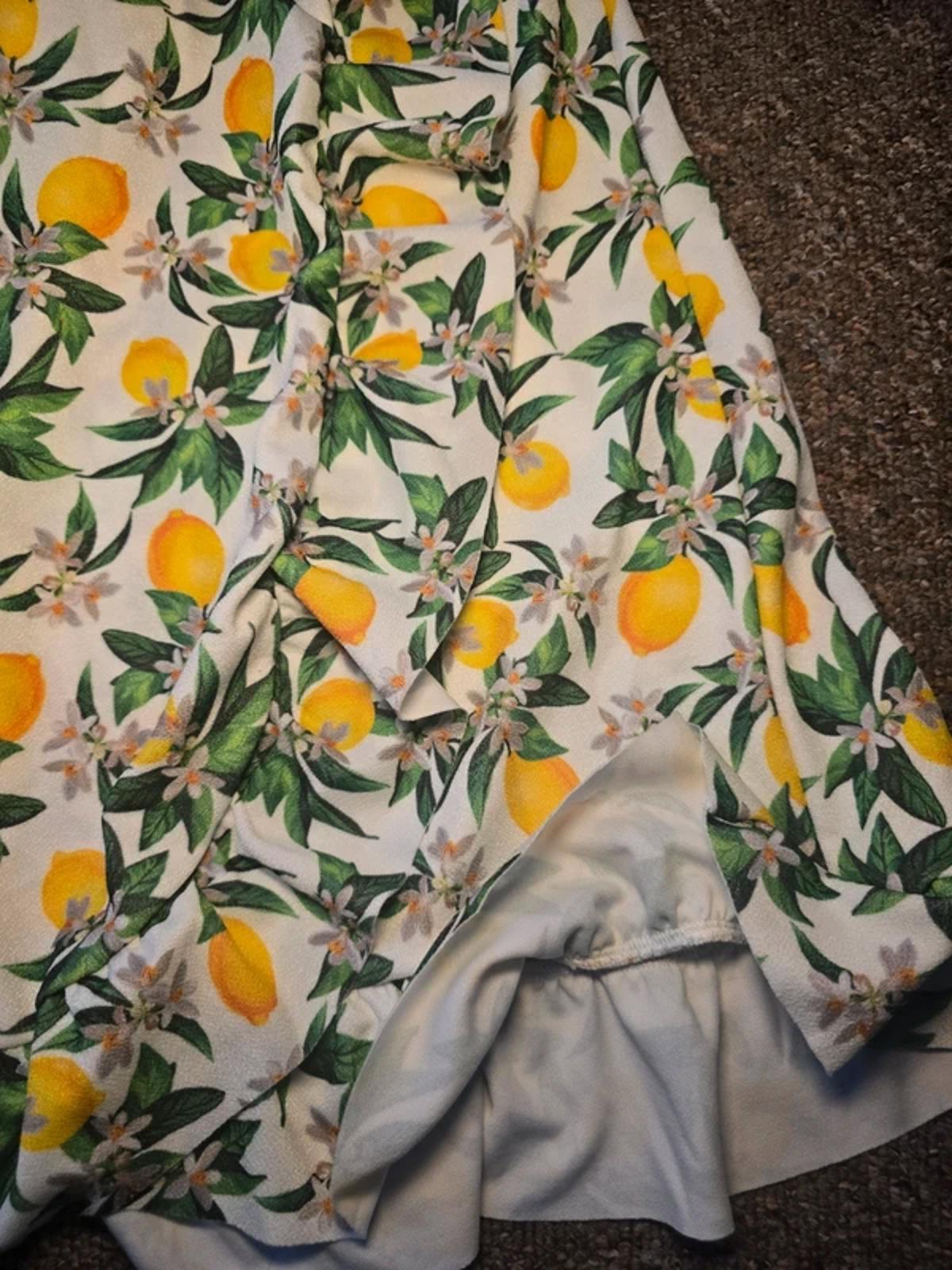 BNWT Lasula Boutique lemon print wrap and Ruffle mini dress, size 10