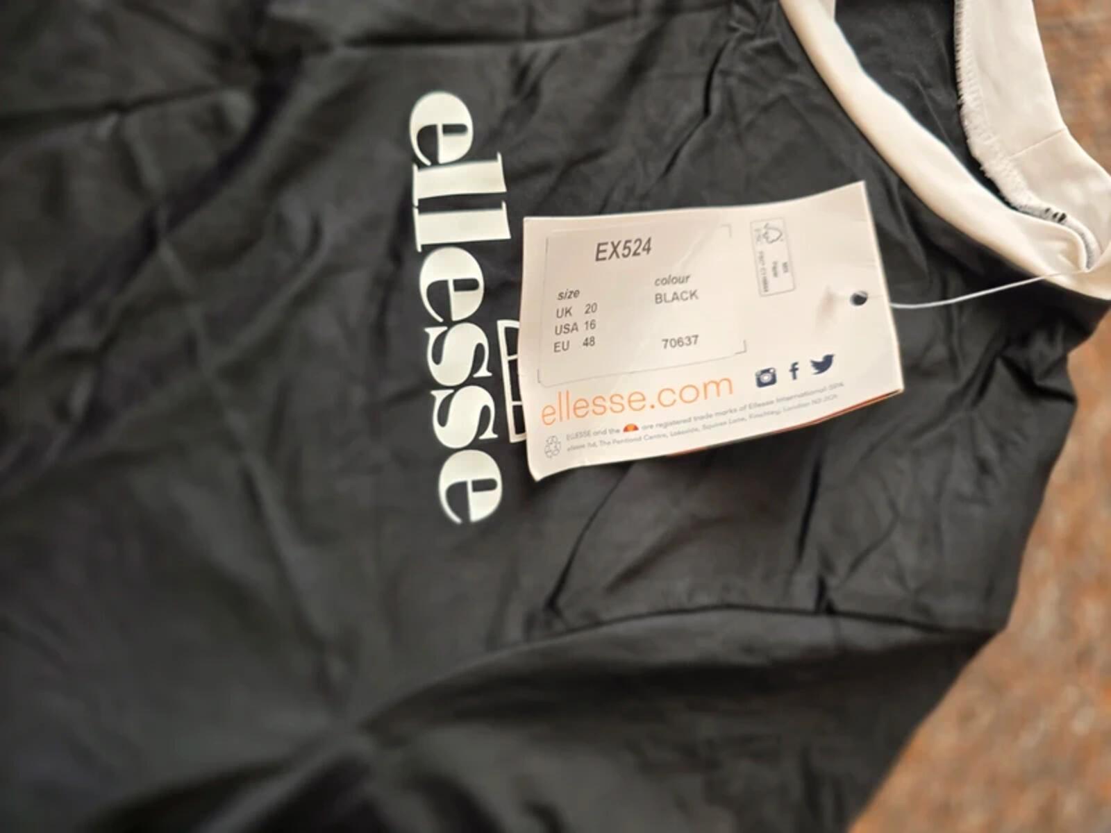 BNWT Ellesse Helian Black Cropped Bikini Top, size 20,