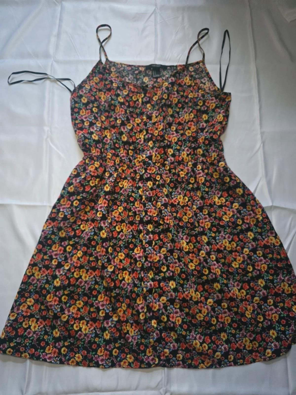 Floral print mini strappy sleeveless dress from Forever 21, size S