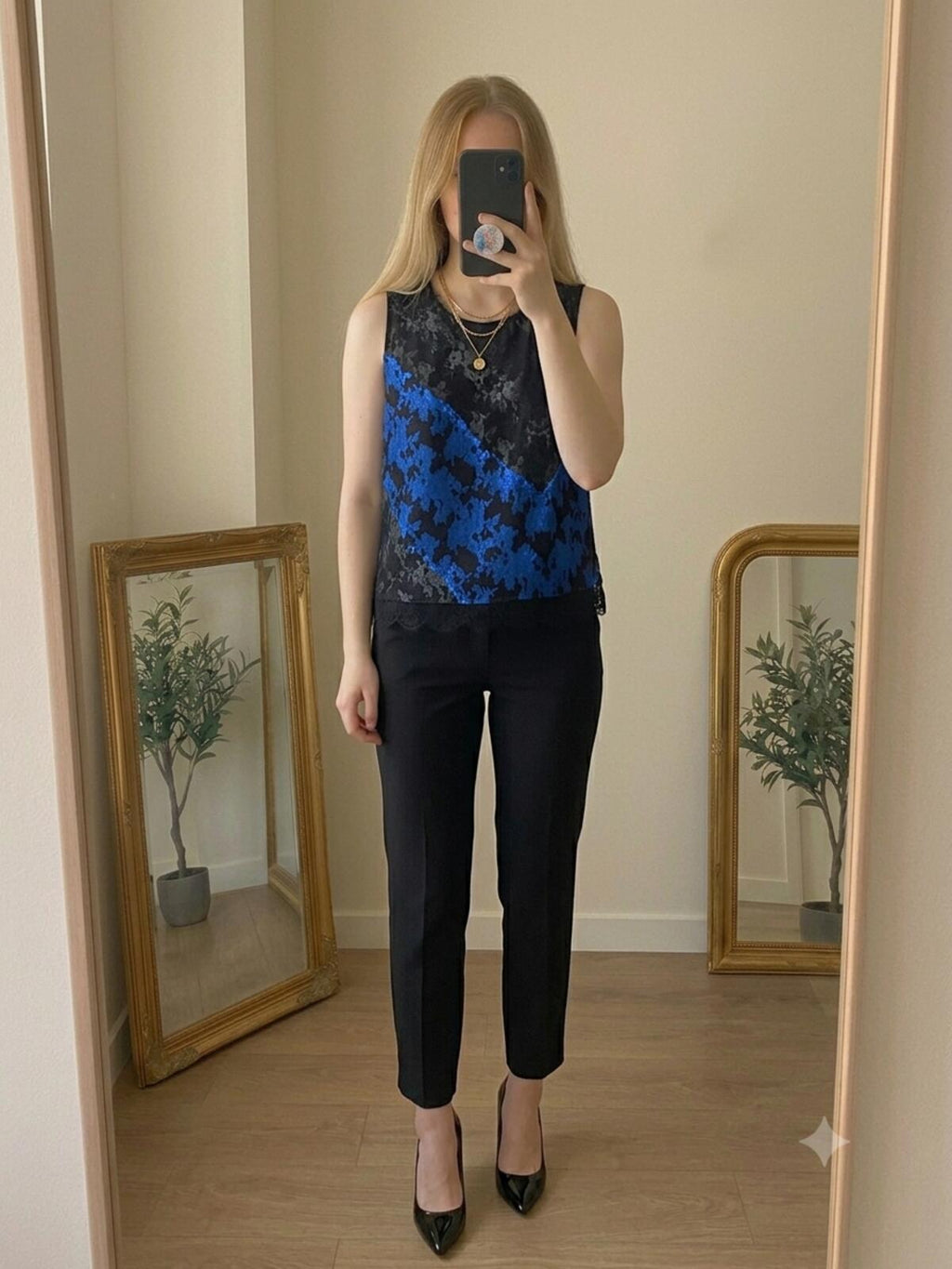 Elie Tahari Black and Blue Lace Sleeveless Top, luxury, designer, size M