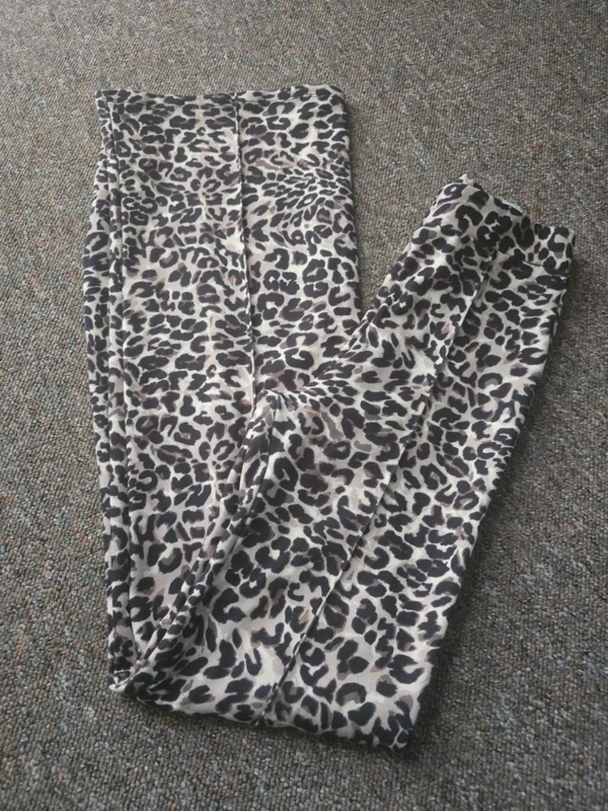 Berksha leopard print animal print flared leg jersey stretch trousers size S Y2K