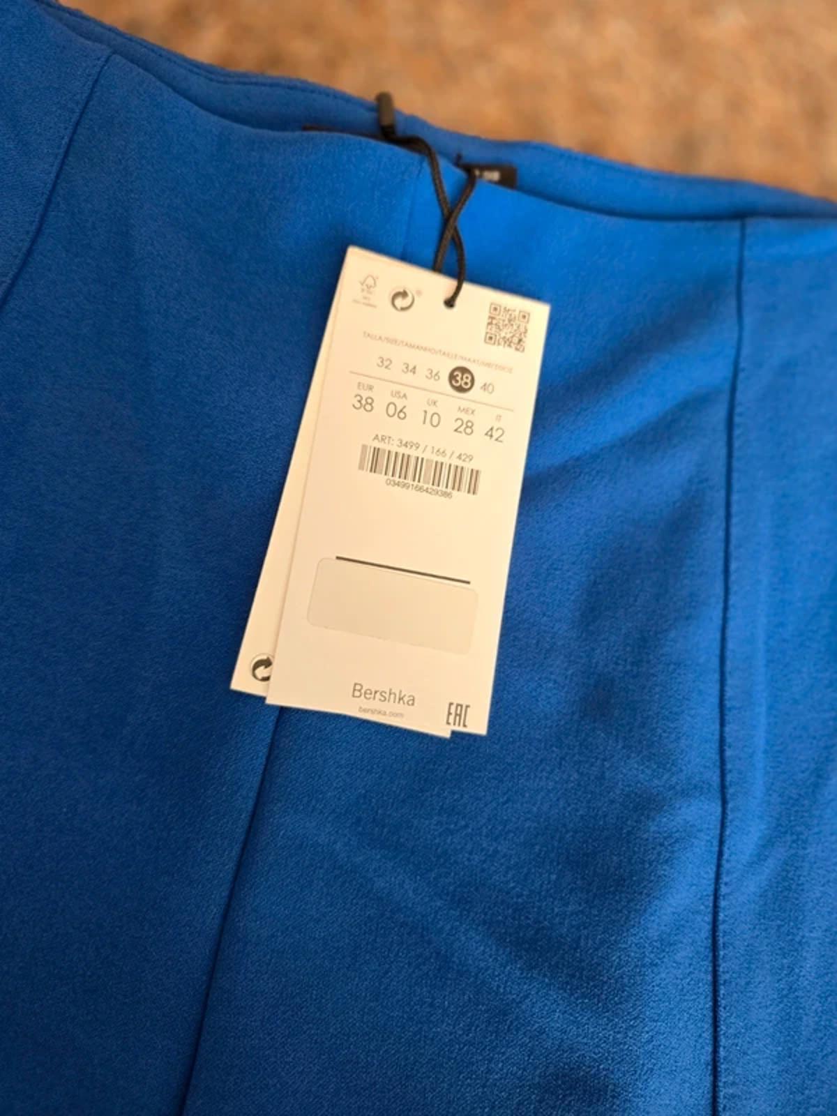 BNWT Cobalt blue high waisted Ruffle shorts, Berksha, size 10
