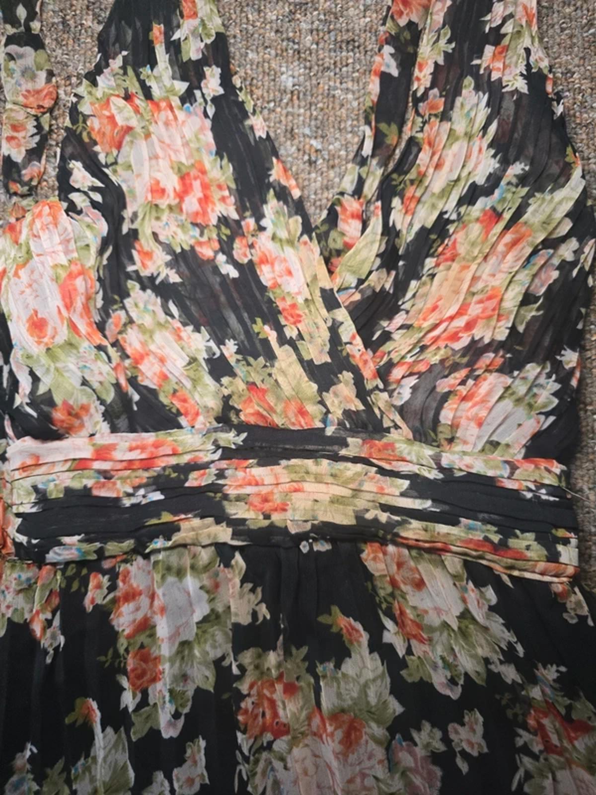 Black floral pleated sleeveless maxi dress, Chiffon fabric, Little Mistress, size S