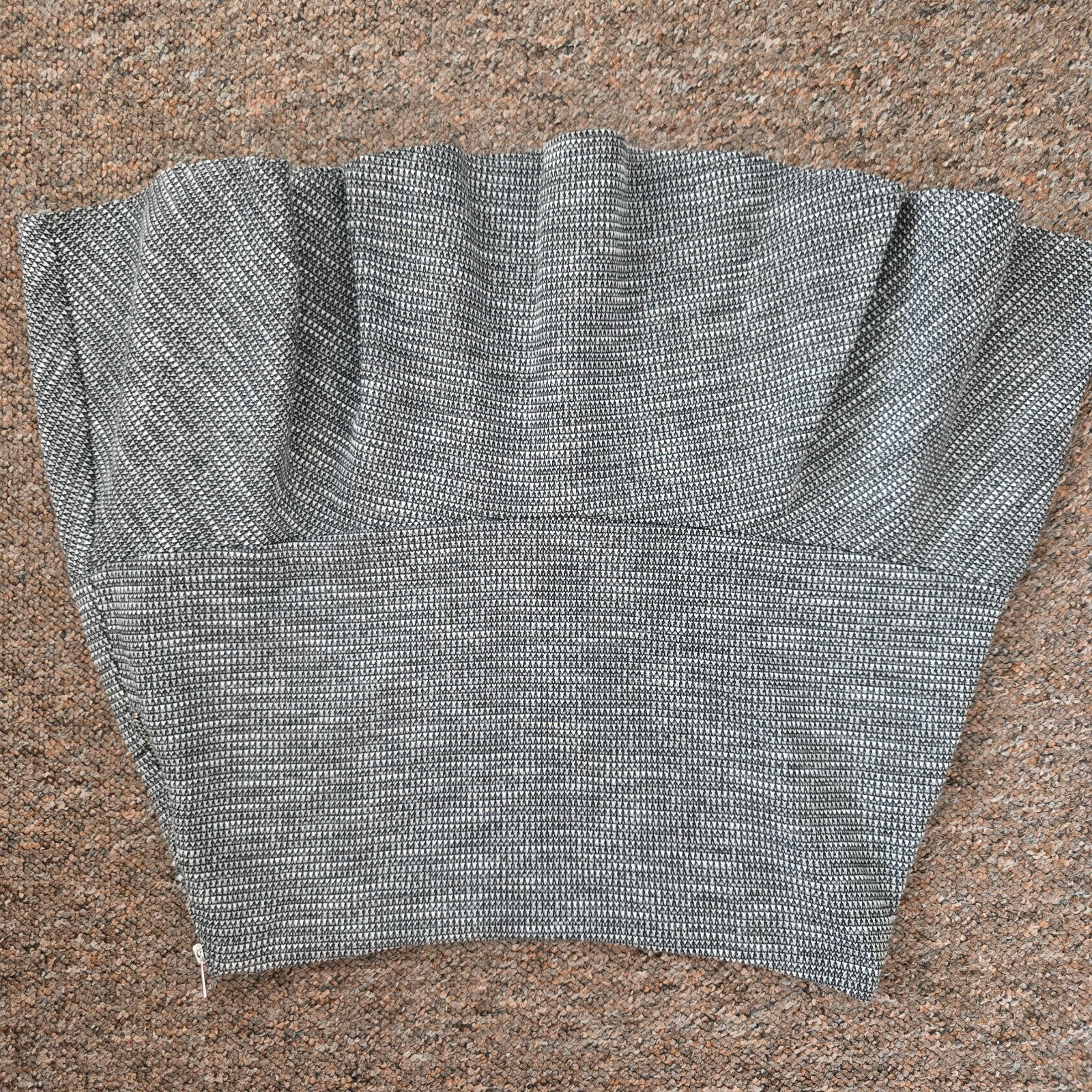 Primark Grey Flared Mini Skirt Size UK 8, preppy, monochrome, tweed like