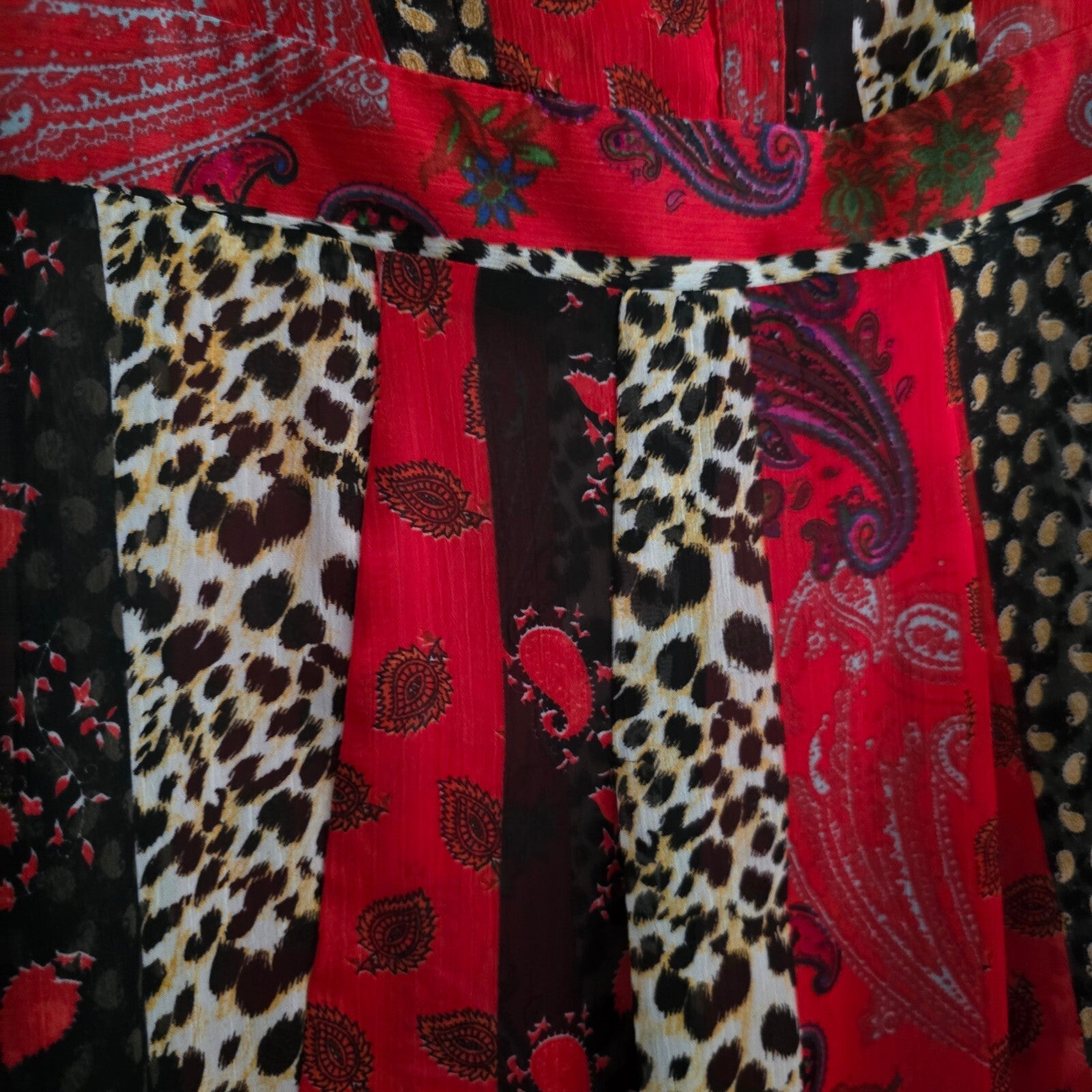 Papaya Woman Size 8 Red and Black Patterned Midi Shirt Button Dress BNWT