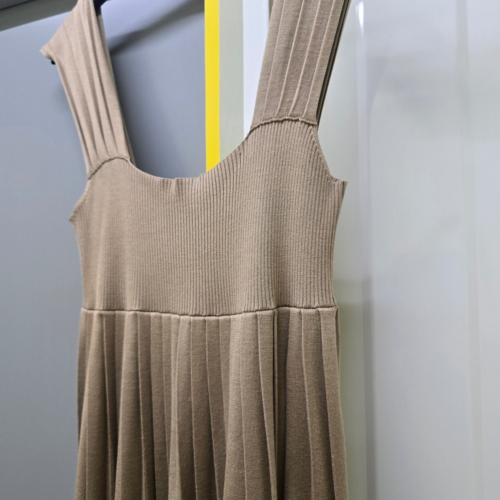 Joseph Beige Ribbed Knit Pleated Dress Size S vintage designer rare