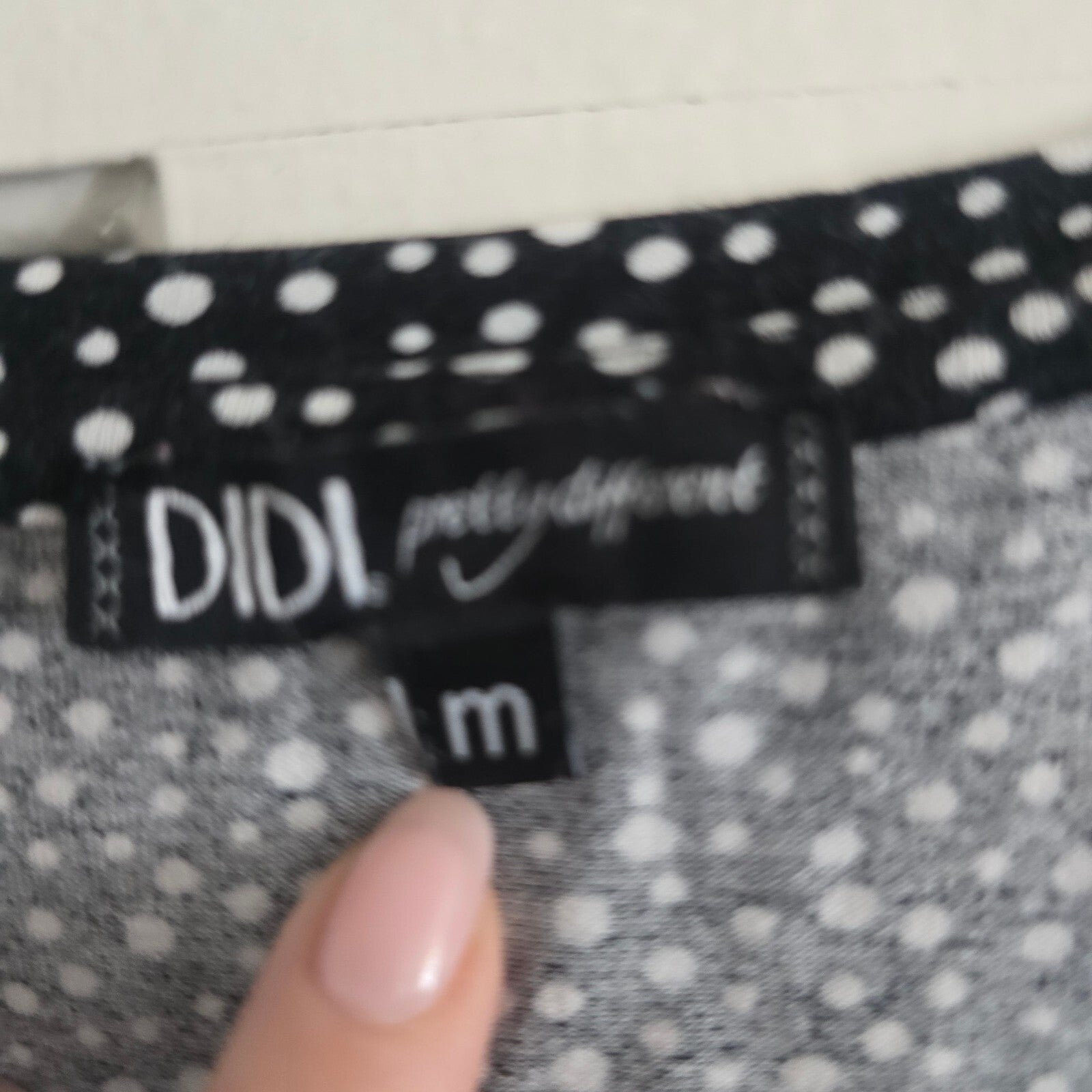 DIDI Black and White Polka Dot Short Sleeve Top Medium