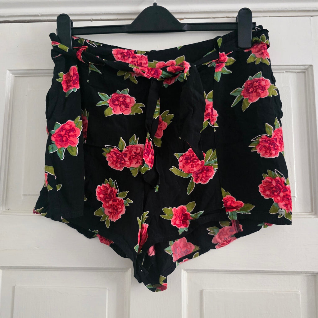 Superdry Women's Floral Print Lightweight Shorts UK 14 EU 42