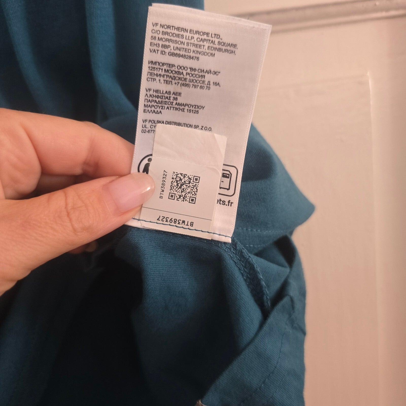The North Face Men's Blue Graphic Crew Neck T-Shirt, Medium, Premium